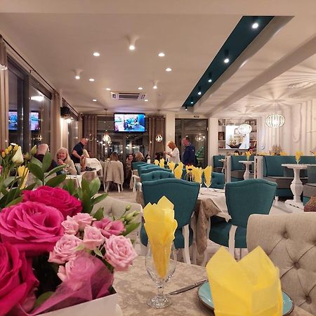 Rose Gardens Apart Hotel Pomorie Luaran gambar